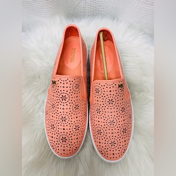 New MICHAEL Michael Kors Kane Perforated Slip-On Sneakers - Picture 4 of 9